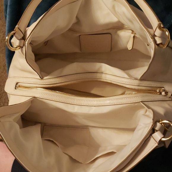 Coach Bag - Picture 4 of 5